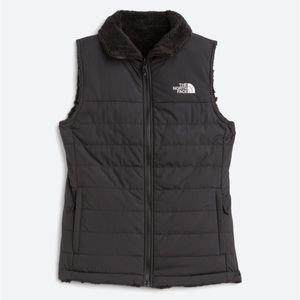 THE NORTH FACE
Mossbud Insulated Reversible Vest